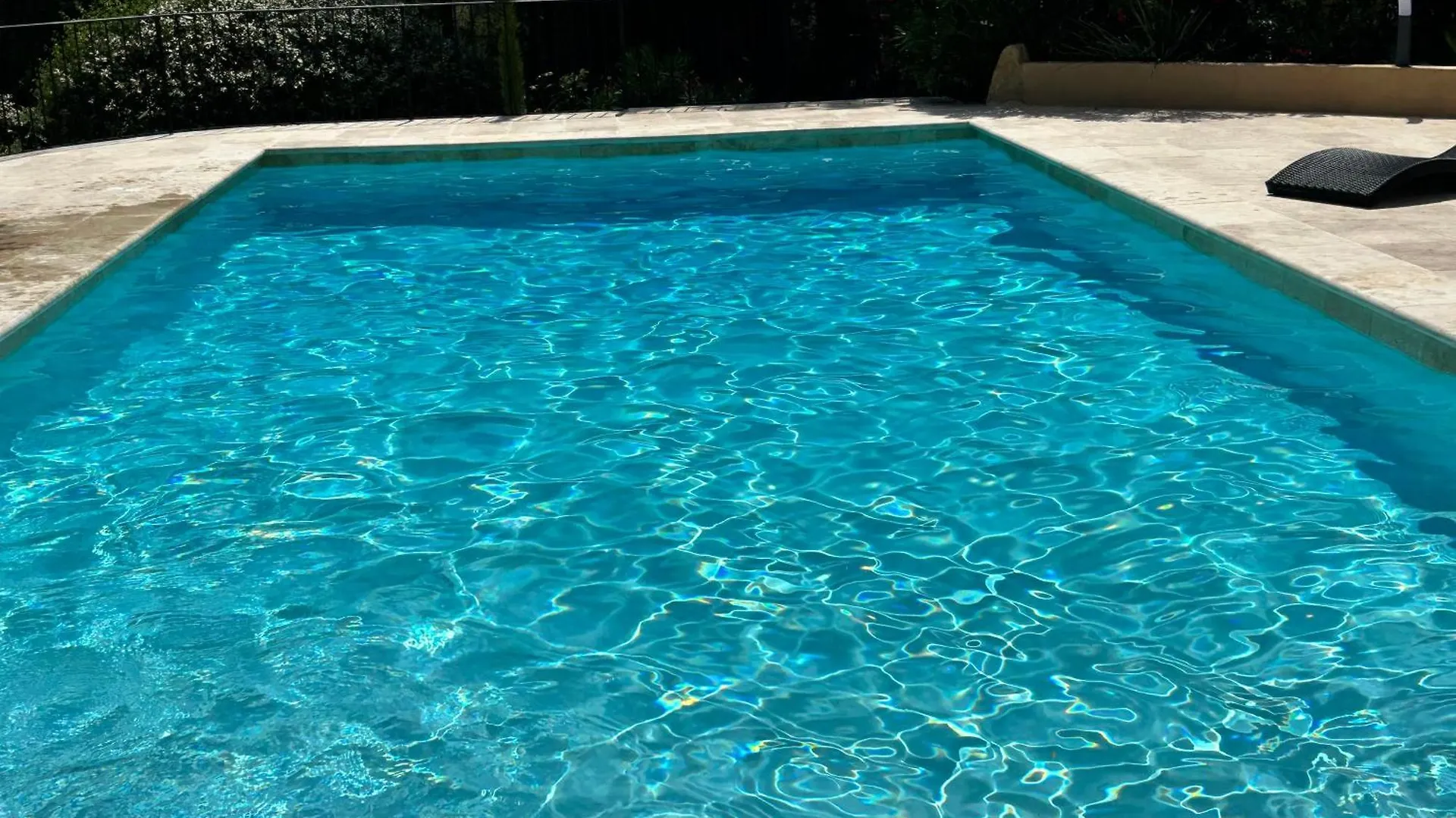 Villa De Charme En Campagne Avec Piscine Privee Et Nature Luxuriante Le Beausset